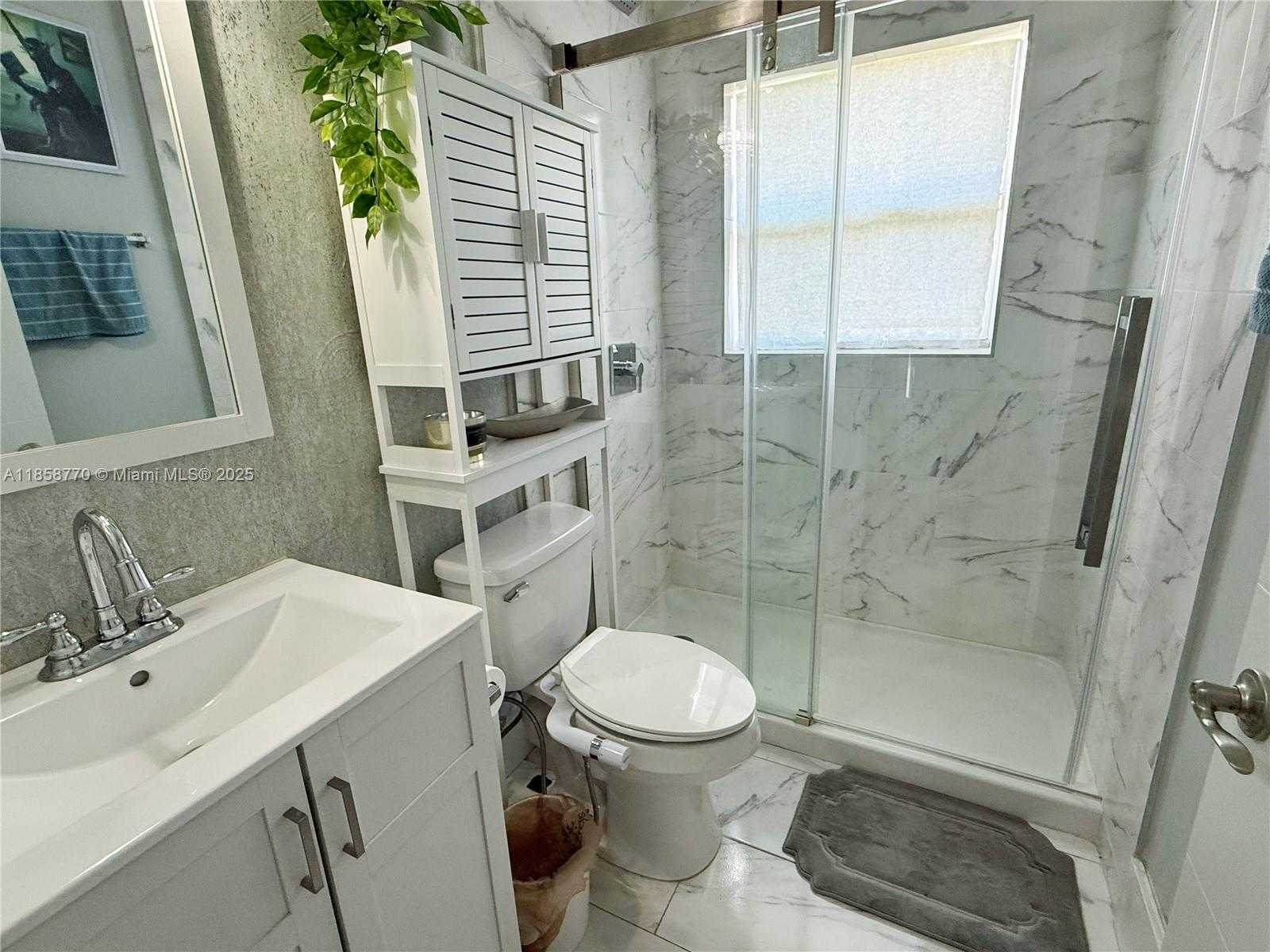 Small Image of 2411 NORTH WEST 184TH TER, Pembroke Pines Number 21