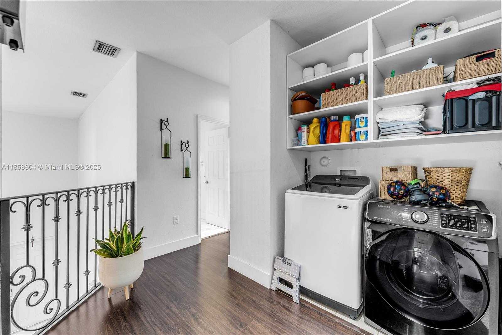 Small Image of 655 SOUTH EAST 37 TERRACE, Homestead Number 17