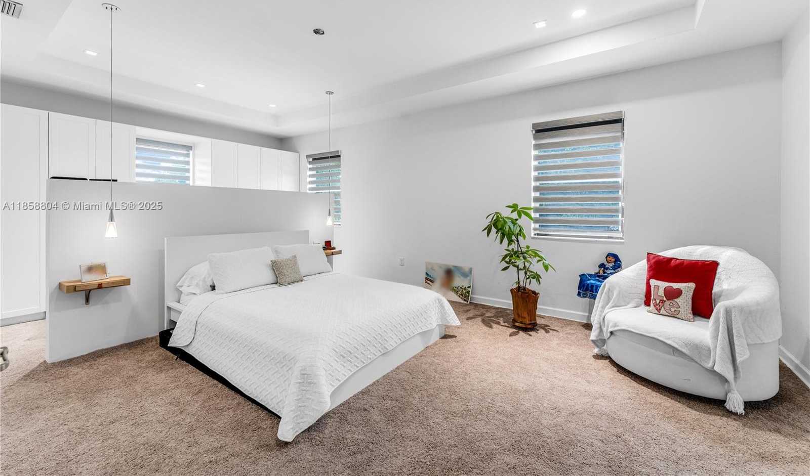 Small Image of 655 SOUTH EAST 37 TERRACE, Homestead Number 28