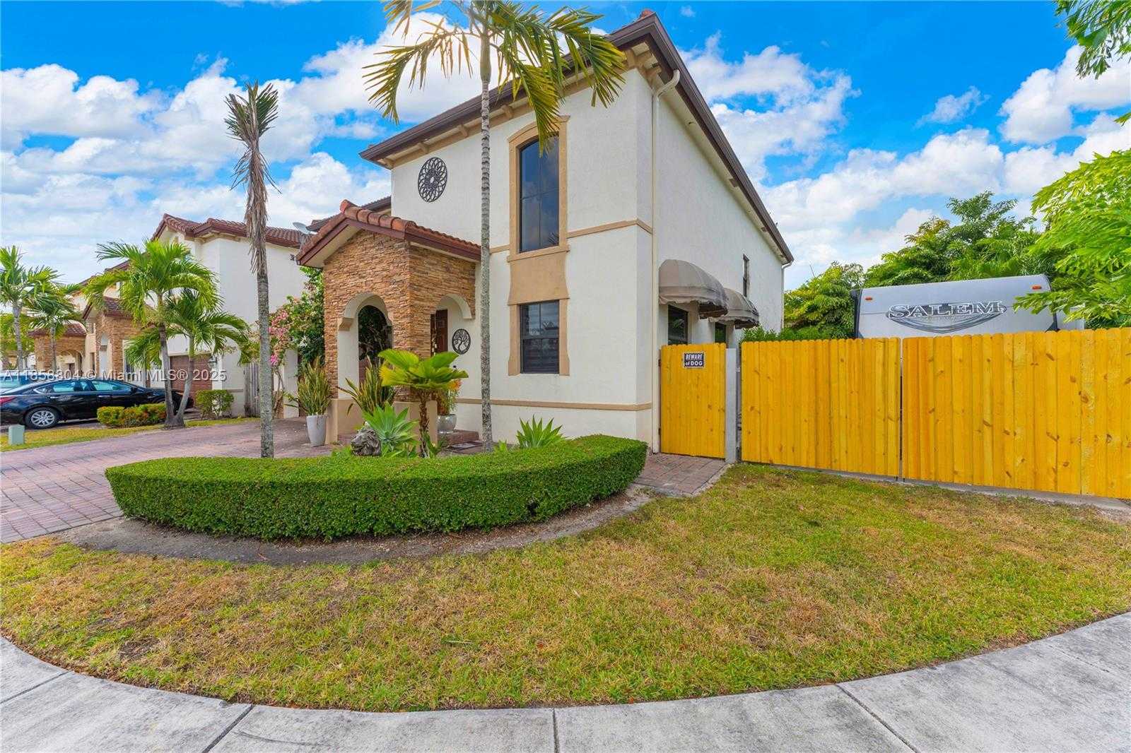 Small Image of 655 SOUTH EAST 37 TERRACE, Homestead Number 3