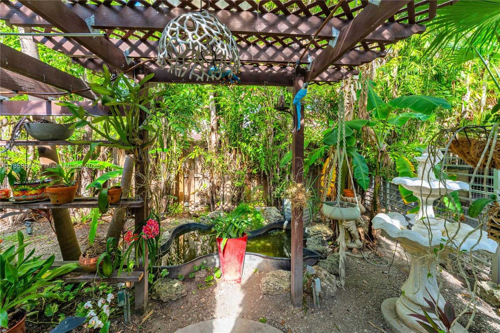 Small Image of 655 SOUTH EAST 37 TERRACE, Homestead Number 8