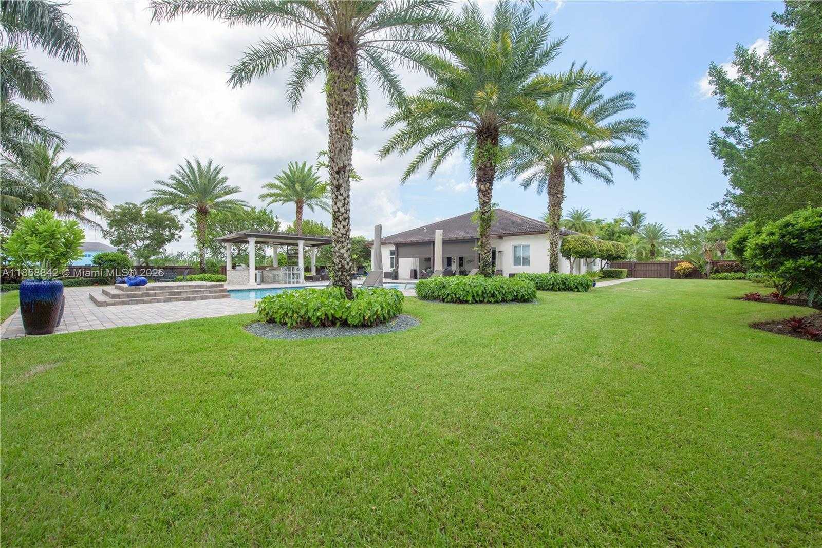 Small Image of 27410 SOUTH WEST 172ND AVE, Homestead Number 42