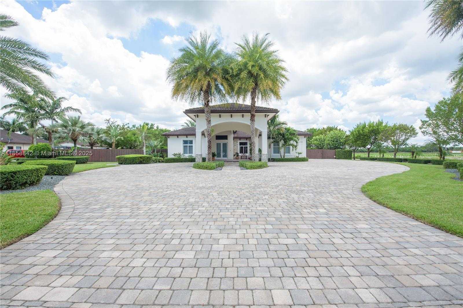 Small Image of 27410 SOUTH WEST 172ND AVE, Homestead Number 47
