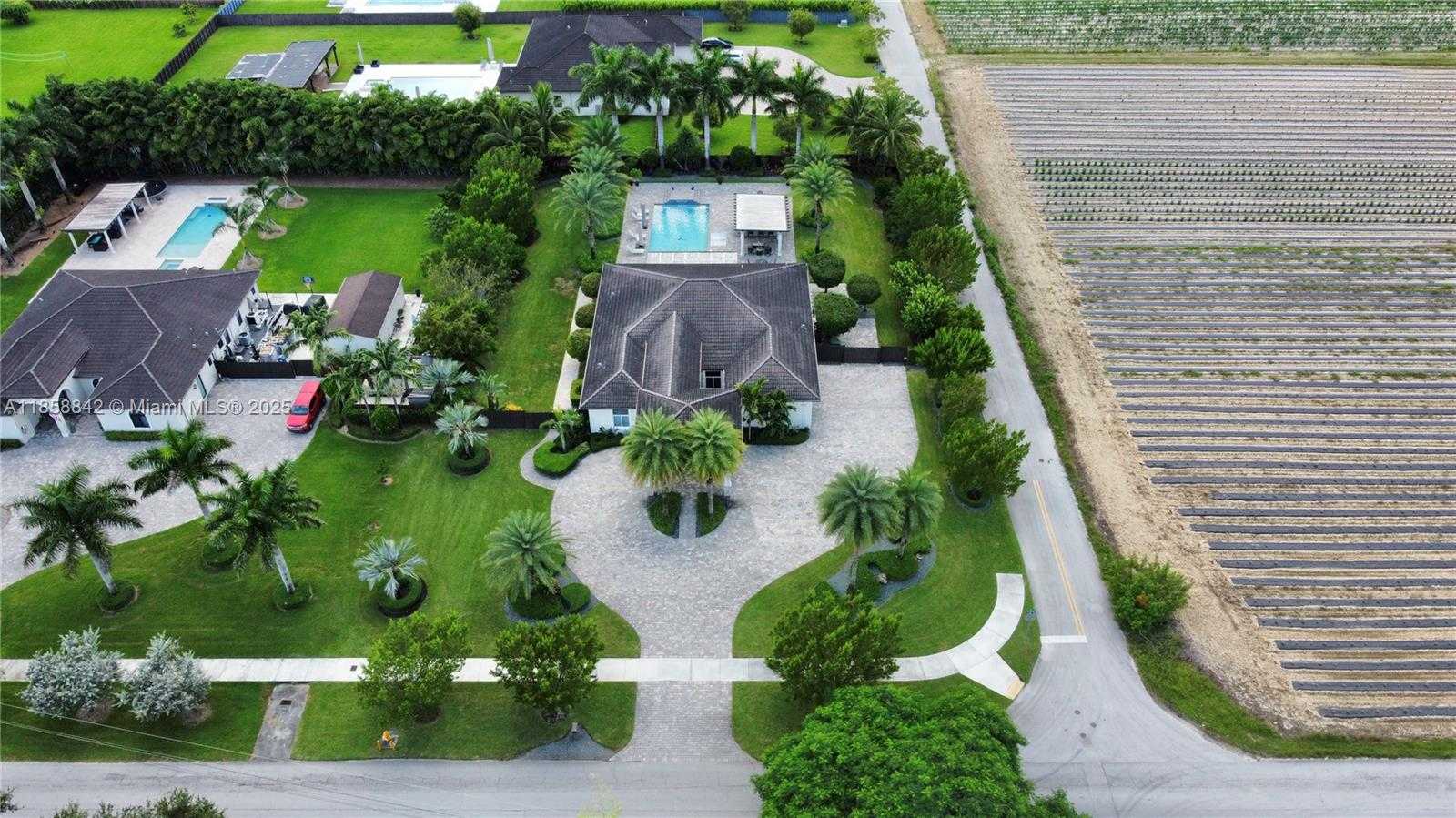 Small Image of 27410 SOUTH WEST 172ND AVE, Homestead Number 54