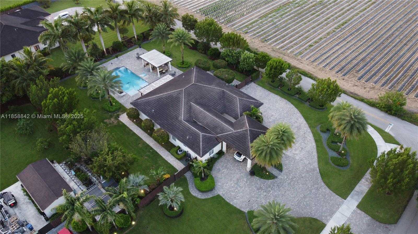 Small Image of 27410 SOUTH WEST 172ND AVE, Homestead Number 75