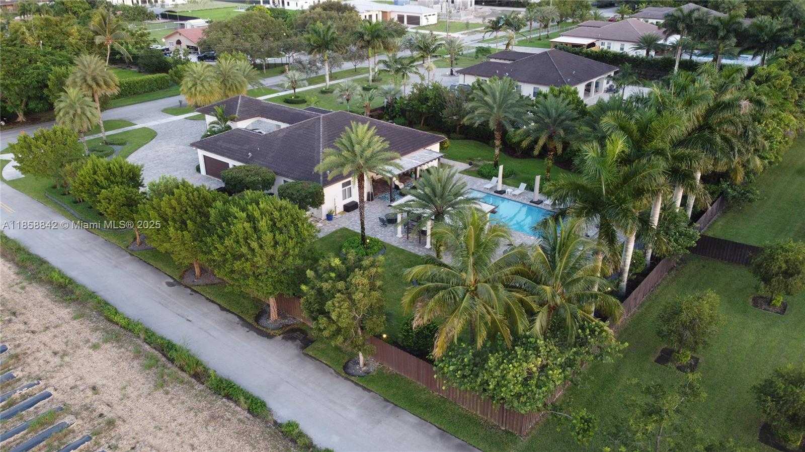 Small Image of 27410 SOUTH WEST 172ND AVE, Homestead Number 76