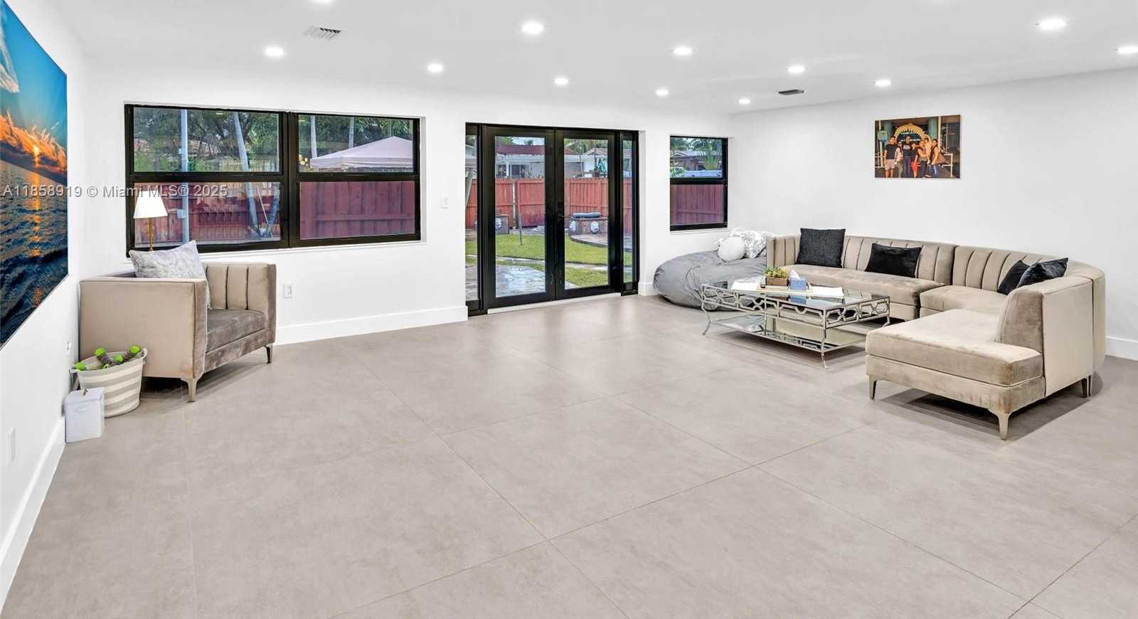Small Image of 1234 FUNSTON ST, Hollywood Number 26