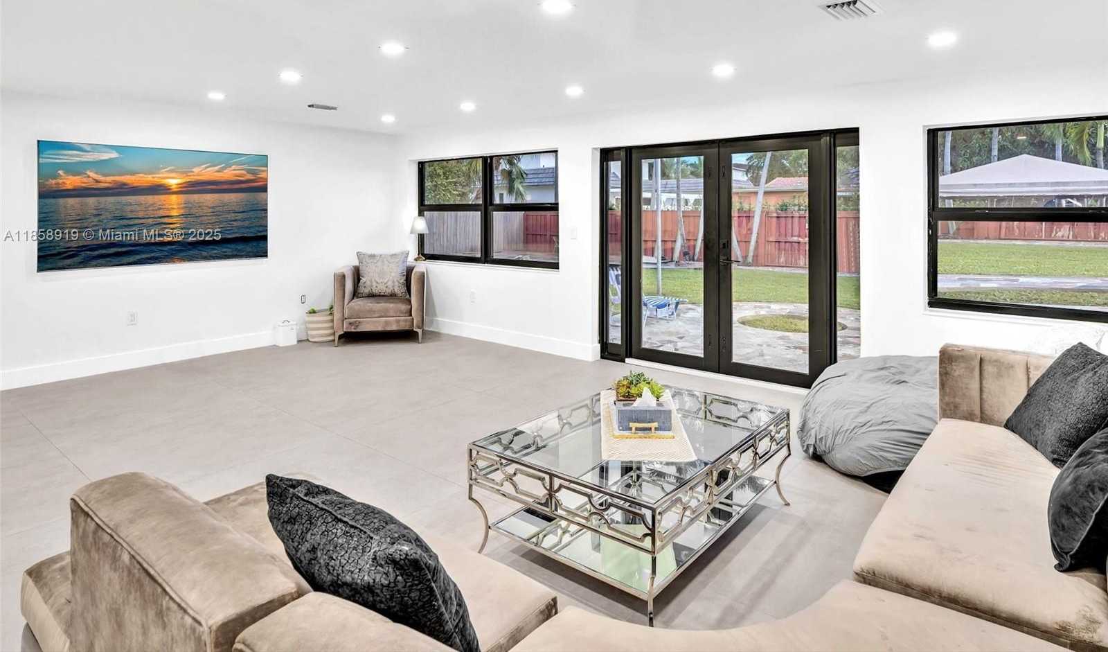 Small Image of 1234 FUNSTON ST, Hollywood Number 29