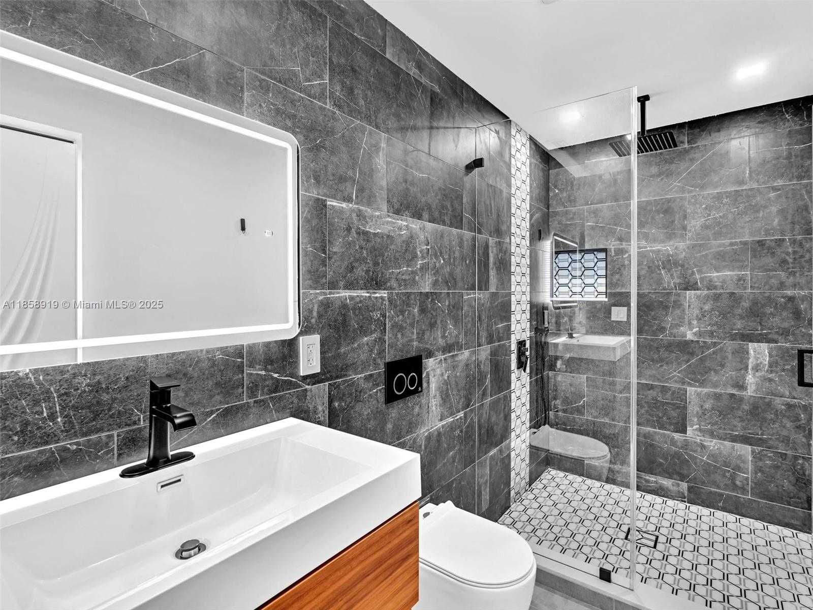 Small Image of 1234 FUNSTON ST, Hollywood Number 36