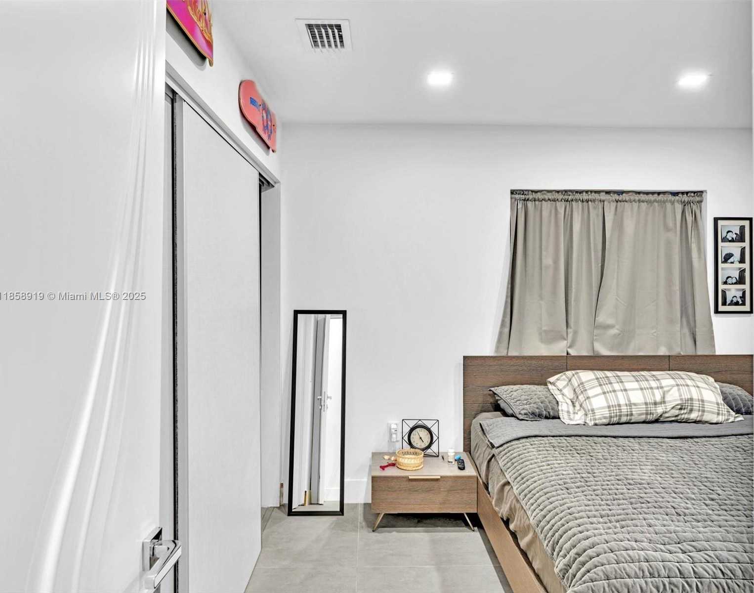 Small Image of 1234 FUNSTON ST, Hollywood Number 40