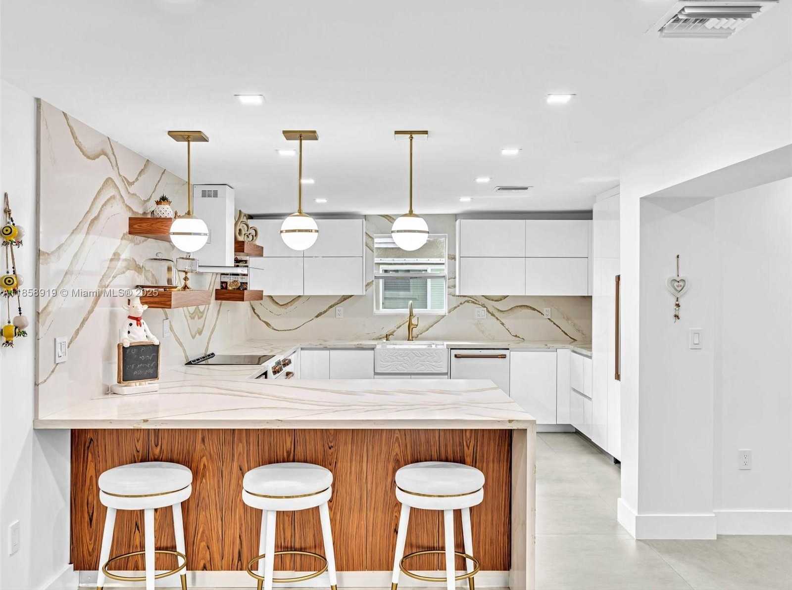 Small Image of 1234 FUNSTON ST, Hollywood Number 8