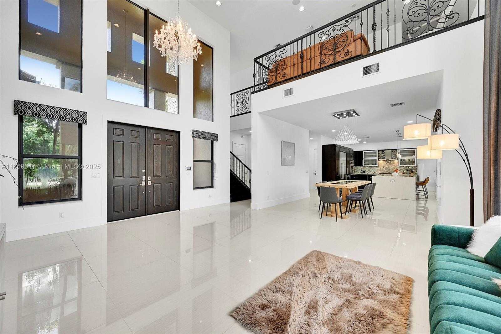 Small Image of 11231 NORTH WEST 19TH CT, Plantation Number 3