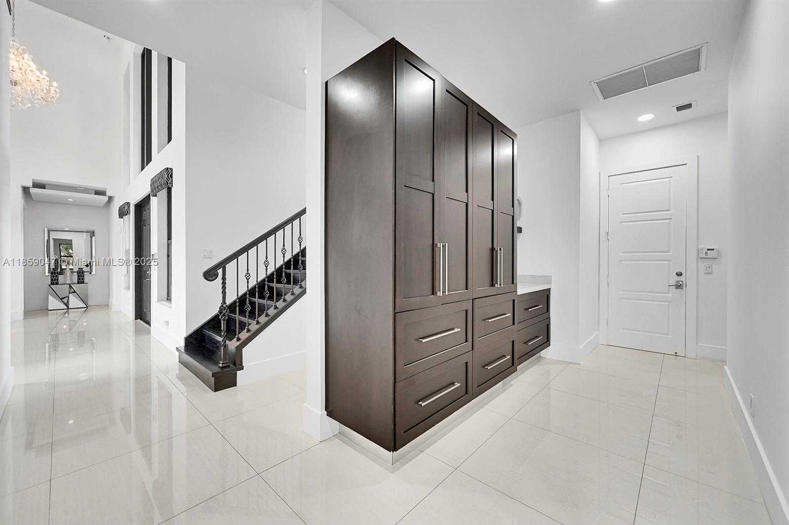 Small Image of 11231 NORTH WEST 19TH CT, Plantation Number 35