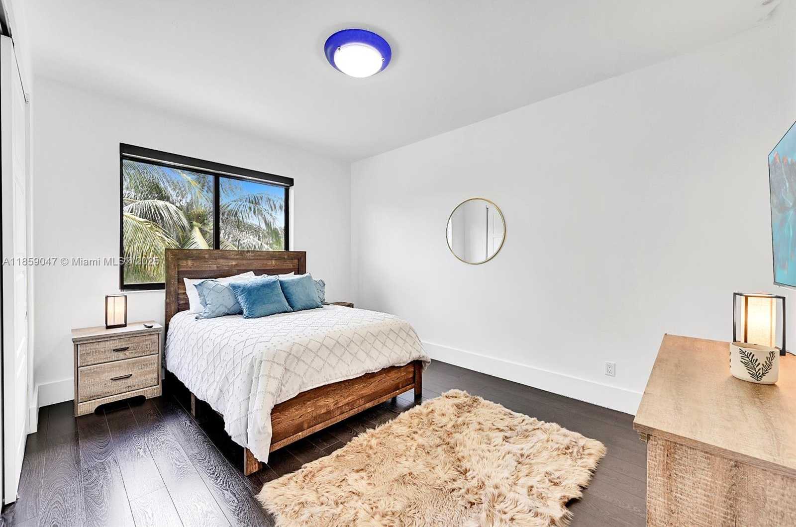 Small Image of 11231 NORTH WEST 19TH CT, Plantation Number 43