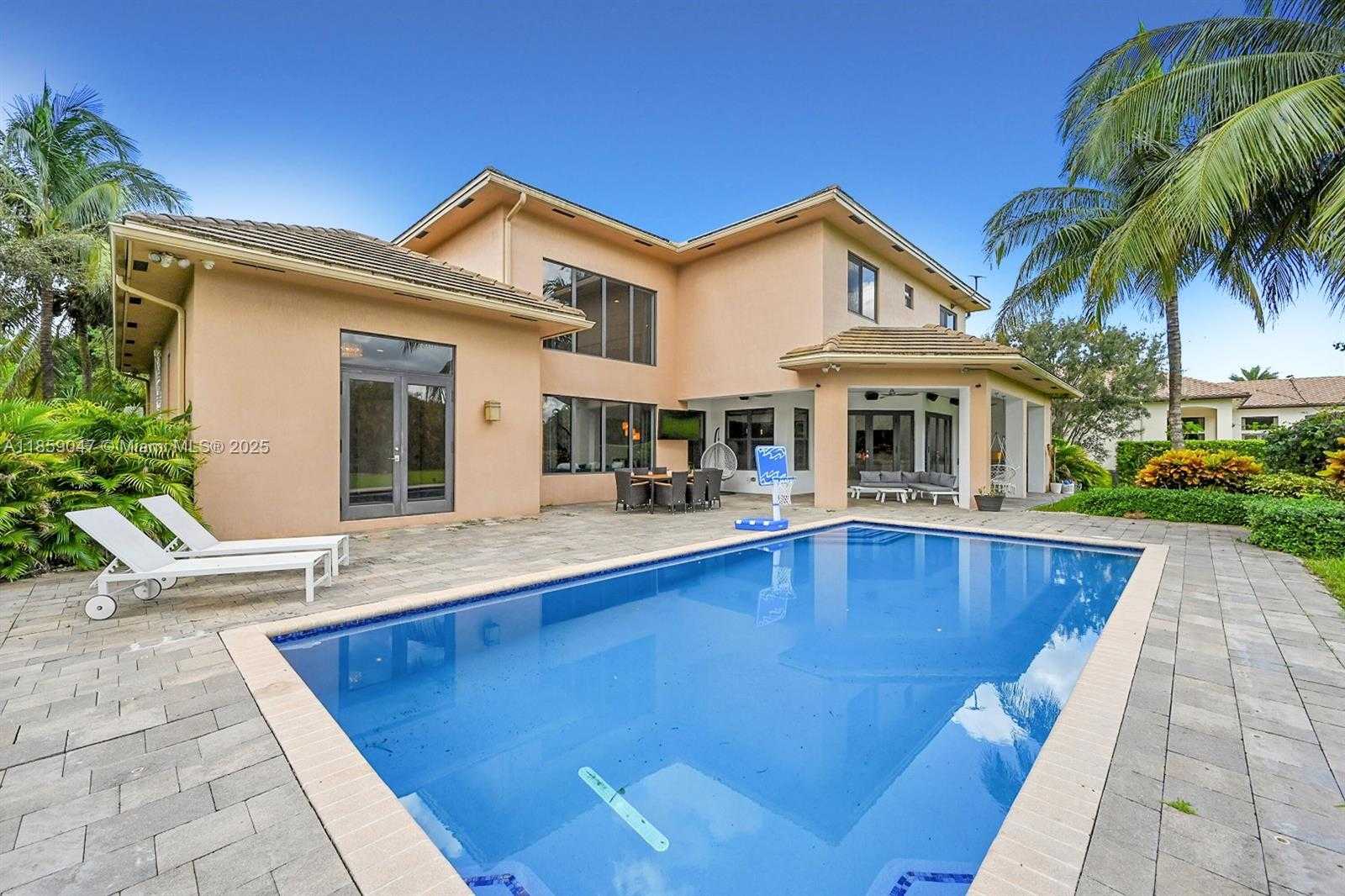 Small Image of 11231 NORTH WEST 19TH CT, Plantation Number 52