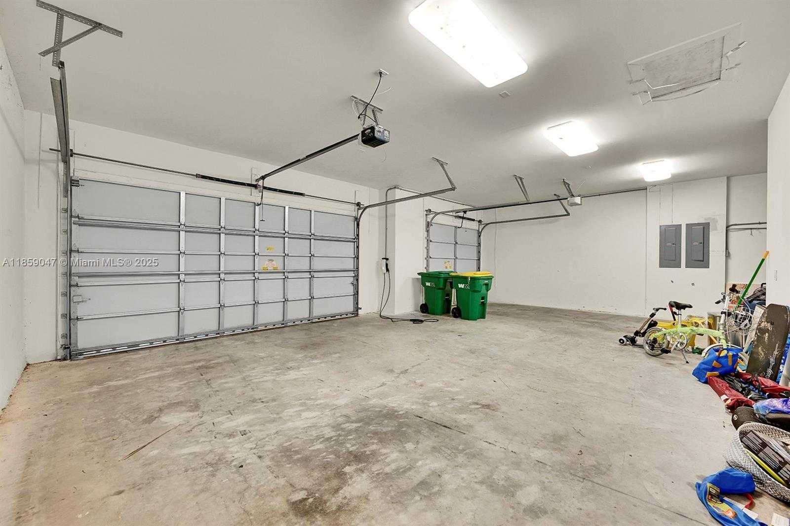 Small Image of 11231 NORTH WEST 19TH CT, Plantation Number 61