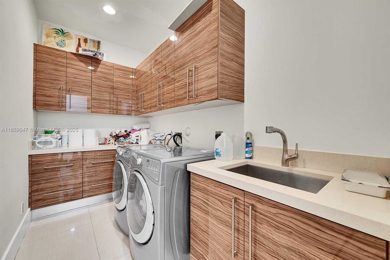Small Image of 11231 NORTH WEST 19TH CT, Plantation Number 62