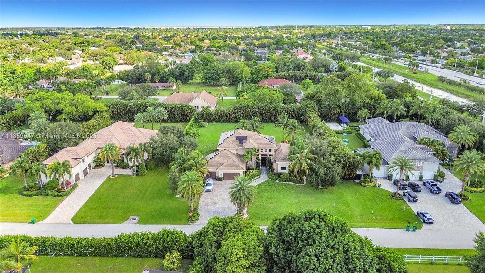 Small Image of 11231 NORTH WEST 19TH CT, Plantation Number 68