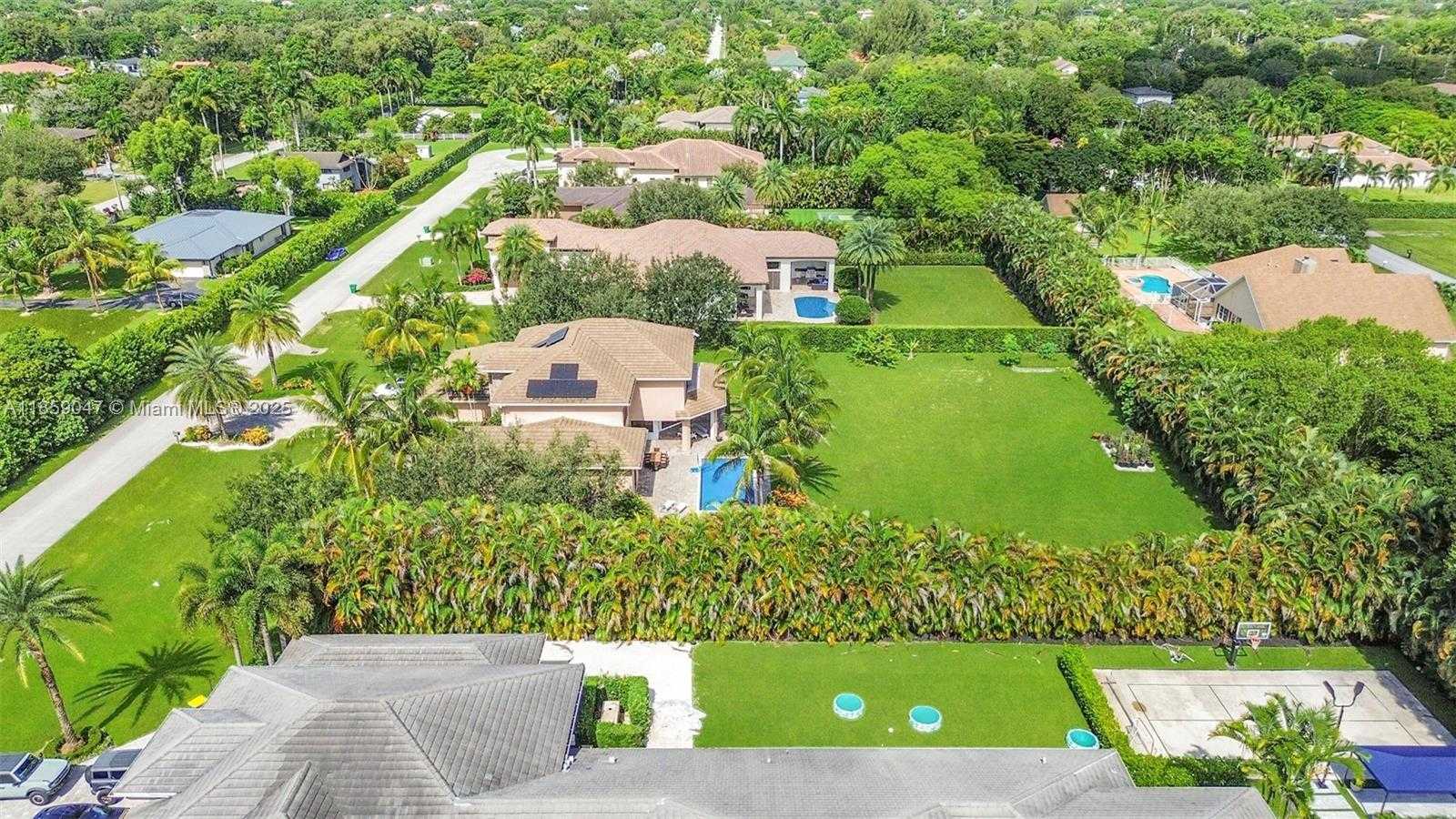 Small Image of 11231 NORTH WEST 19TH CT, Plantation Number 70