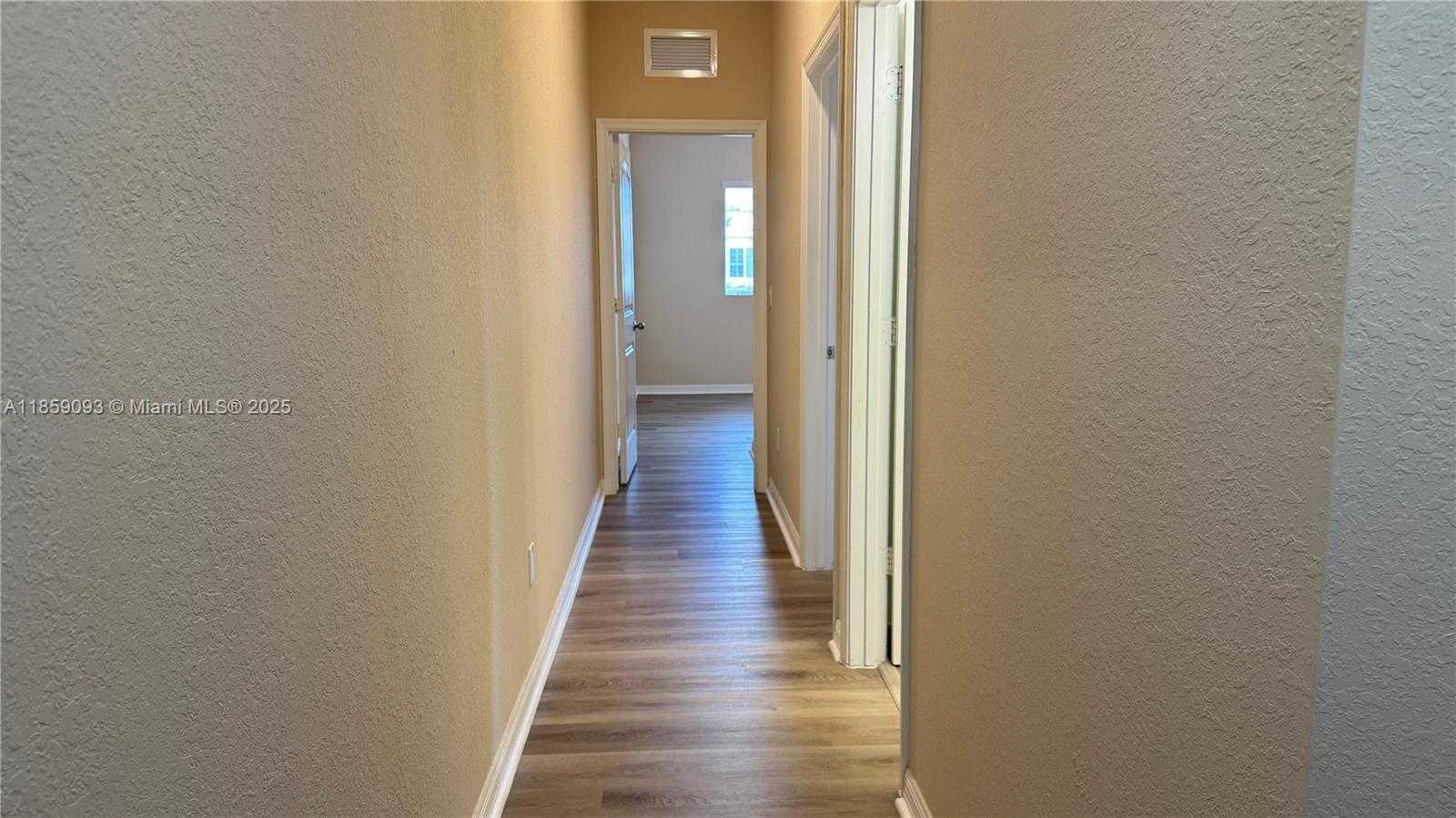 Small Image of West Palm Beach Number 20