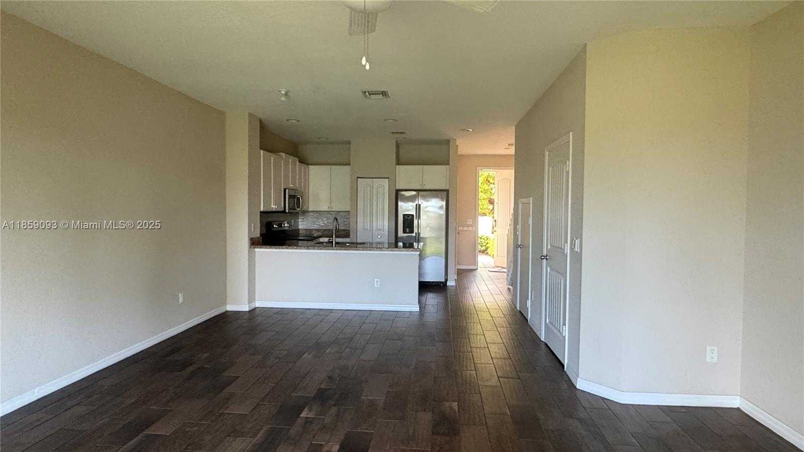 Small Image of West Palm Beach Number 8