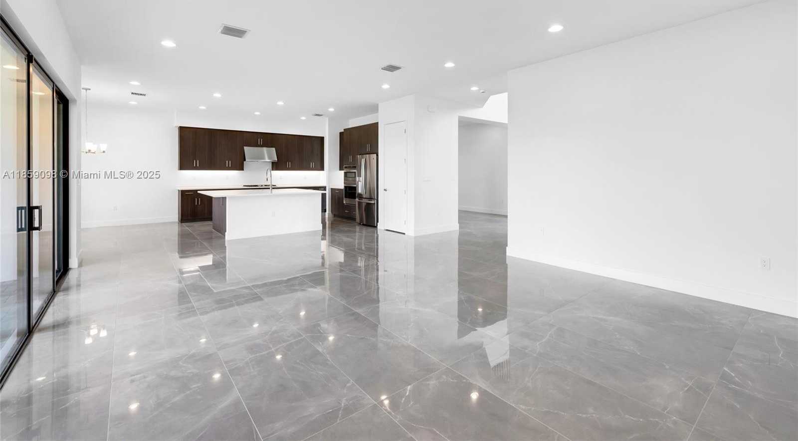 Small Image of 8215 CRYSTAL DOWNS AVE, Boca Raton Number 14