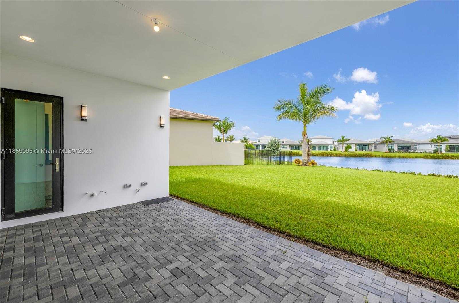 Small Image of 8215 CRYSTAL DOWNS AVE, Boca Raton Number 27