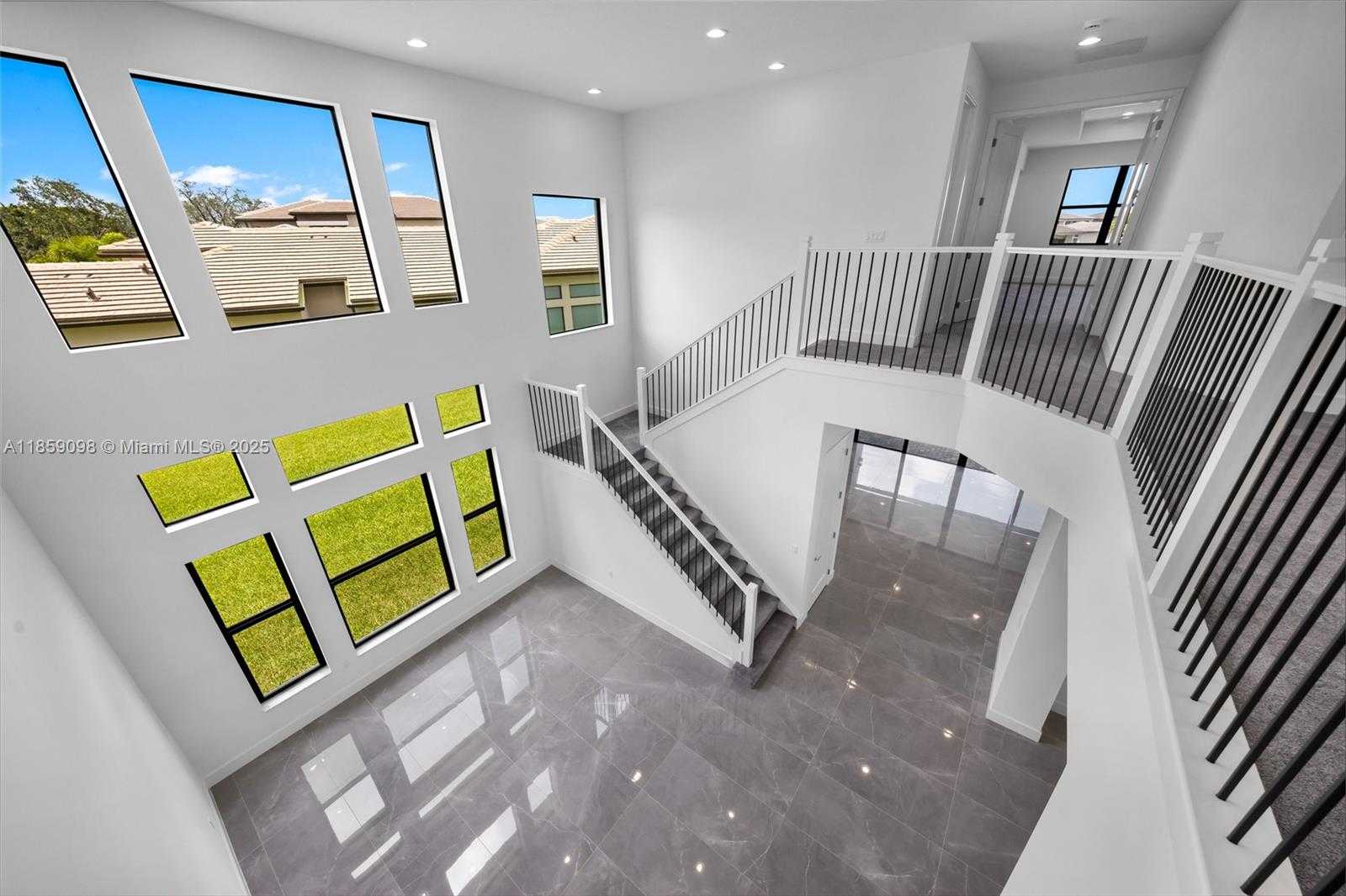 Small Image of 8215 CRYSTAL DOWNS AVE, Boca Raton Number 33