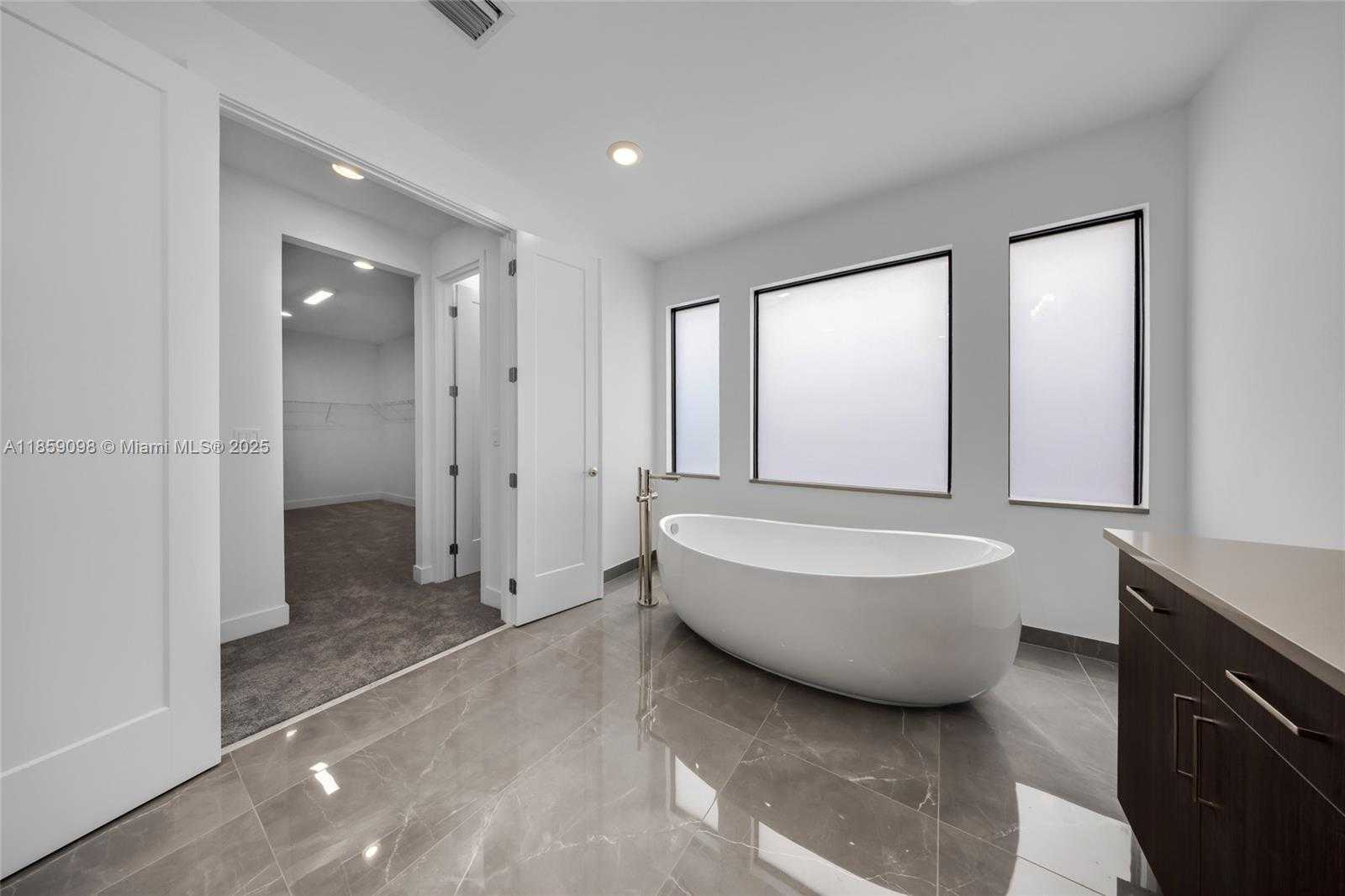 Small Image of 8215 CRYSTAL DOWNS AVE, Boca Raton Number 38
