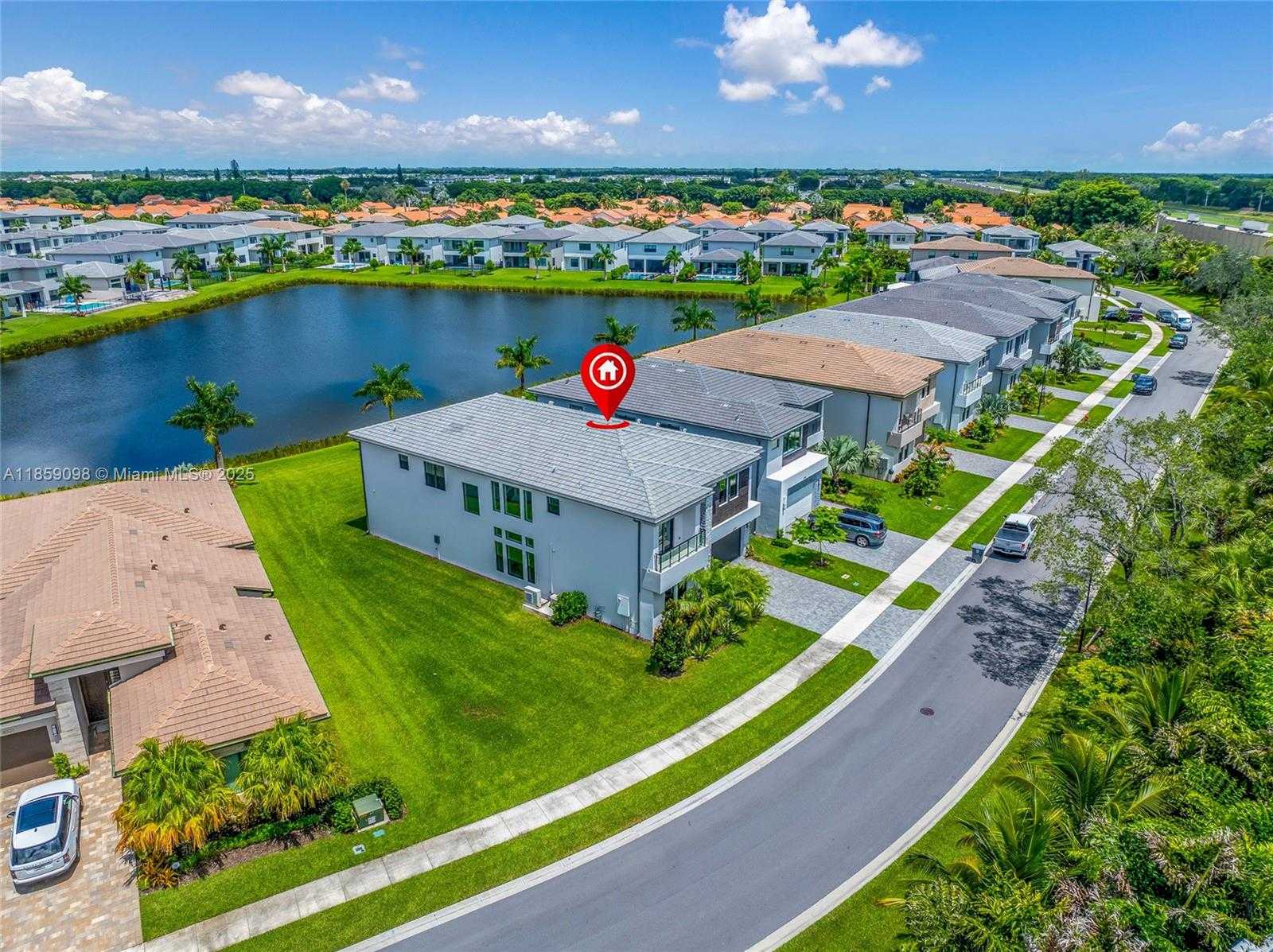 Small Image of 8215 CRYSTAL DOWNS AVE, Boca Raton Number 4
