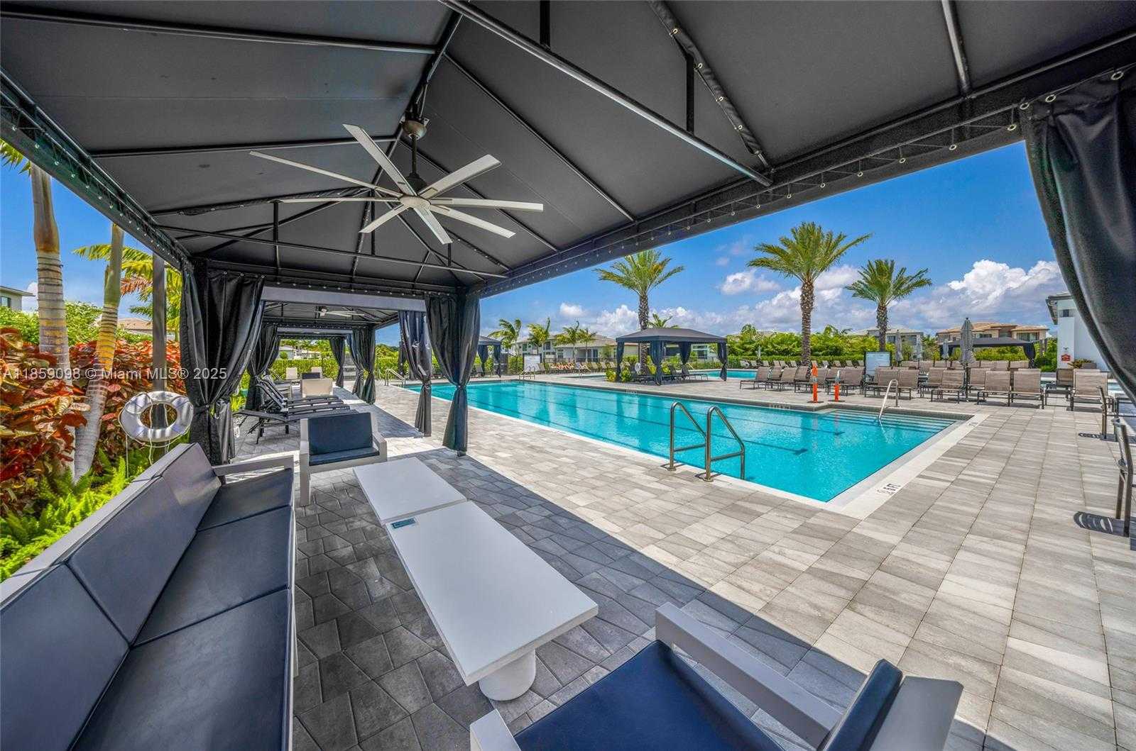 Small Image of 8215 CRYSTAL DOWNS AVE, Boca Raton Number 74