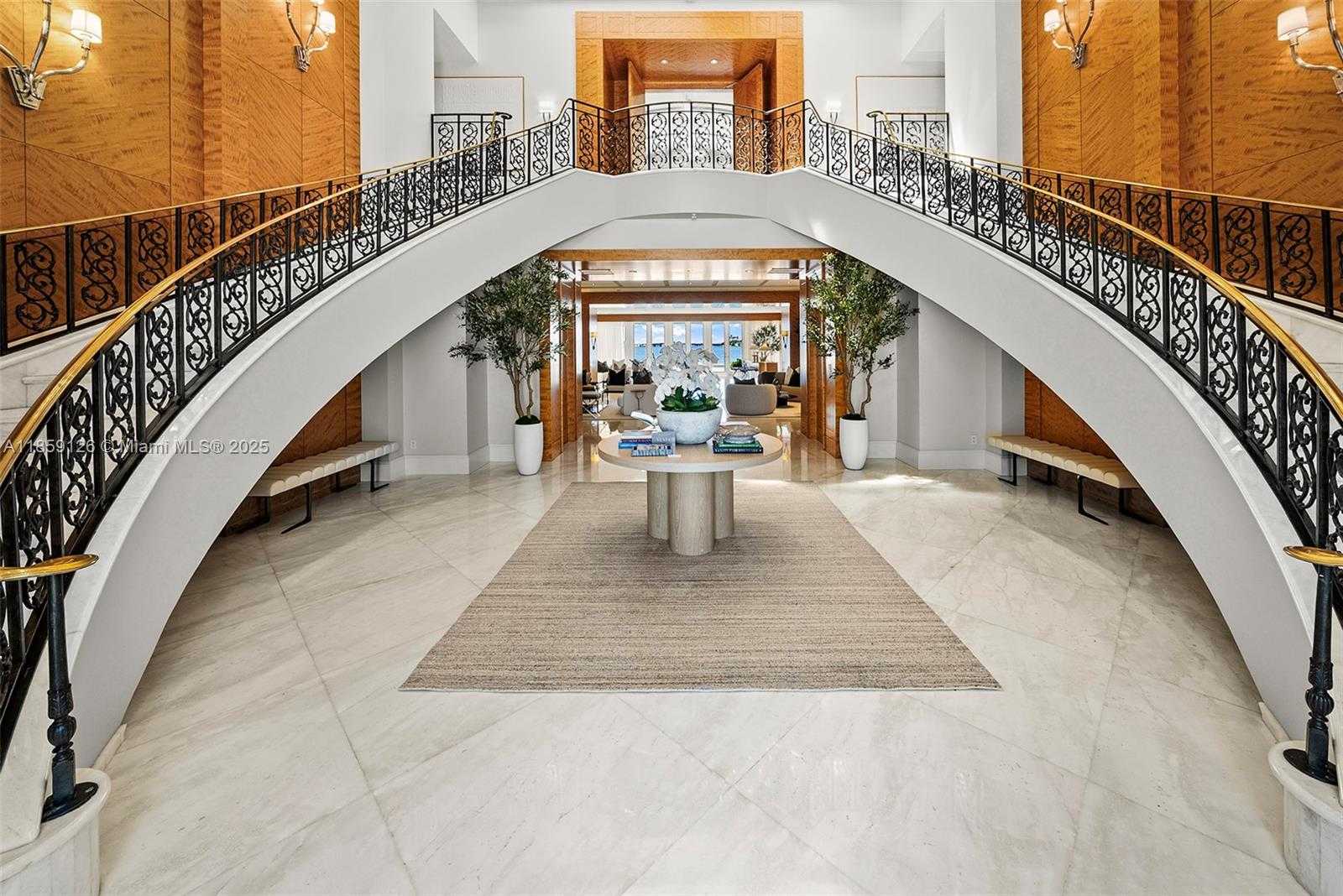 Small Image of 5940 NORTH BAY RD, Miami Beach Number 12