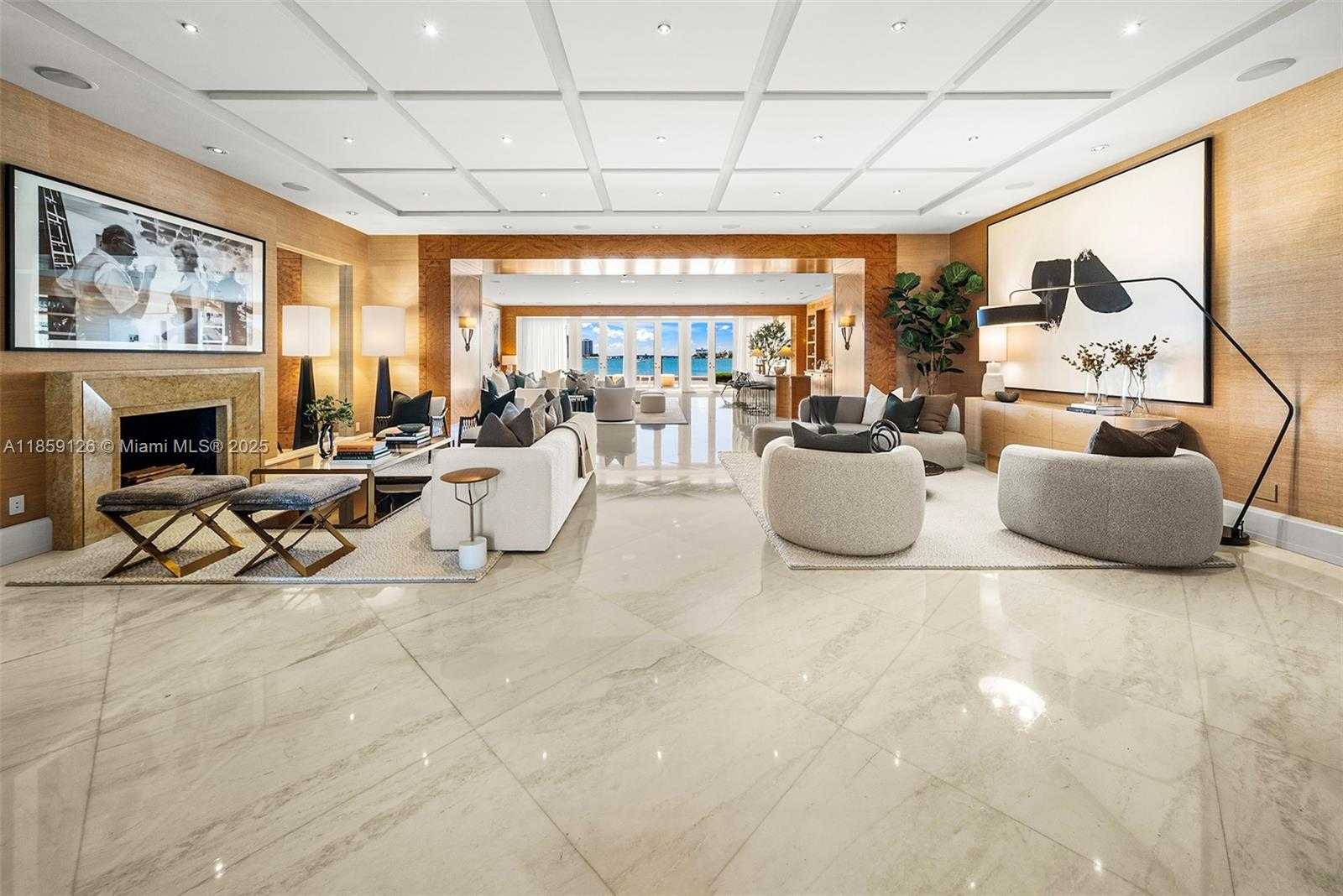 Small Image of 5940 NORTH BAY RD, Miami Beach Number 13