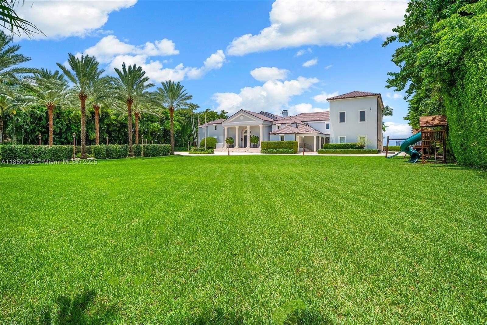 Small Image of 5940 NORTH BAY RD, Miami Beach Number 50