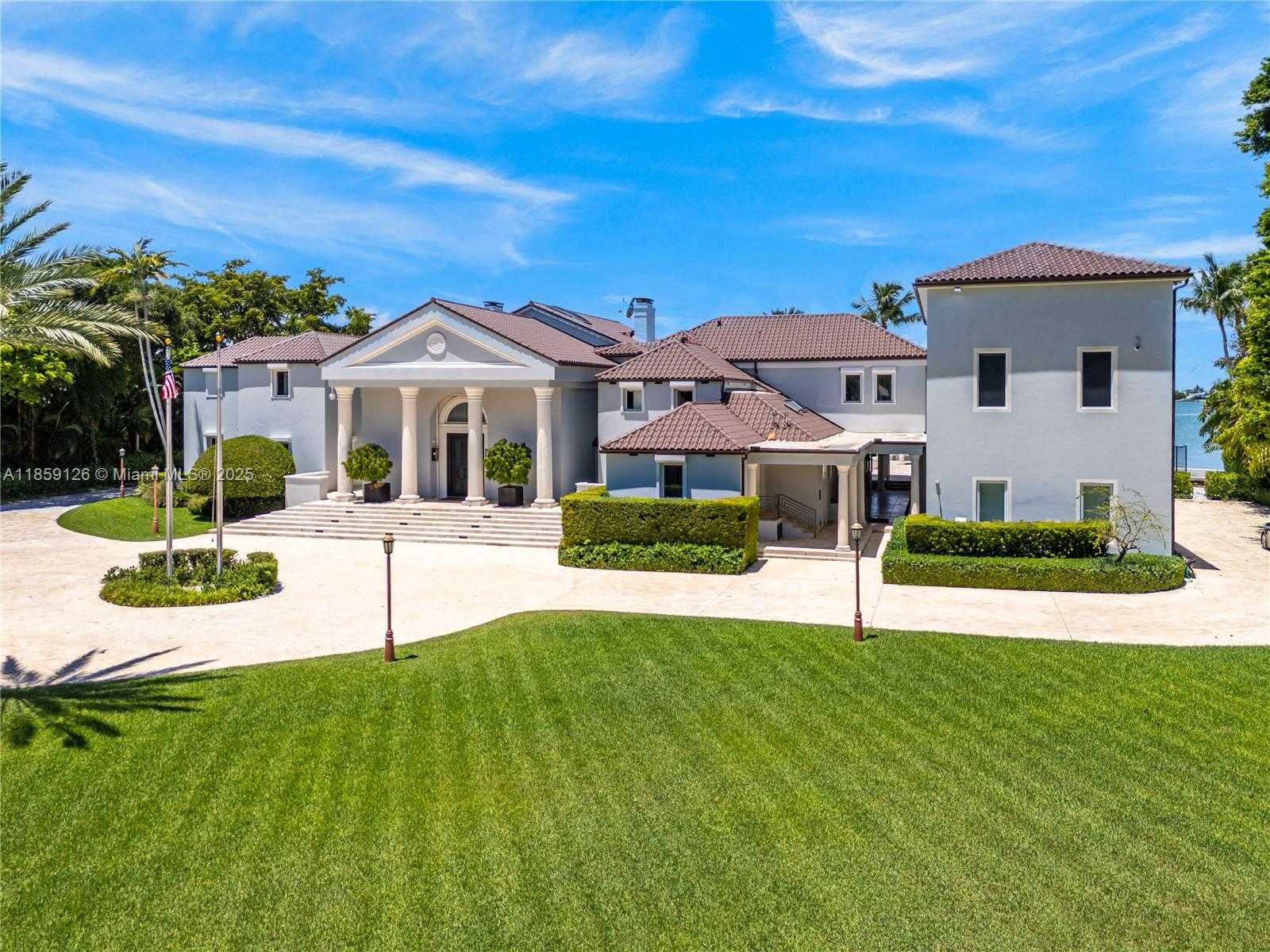 Small Image of 5940 NORTH BAY RD, Miami Beach Number 51