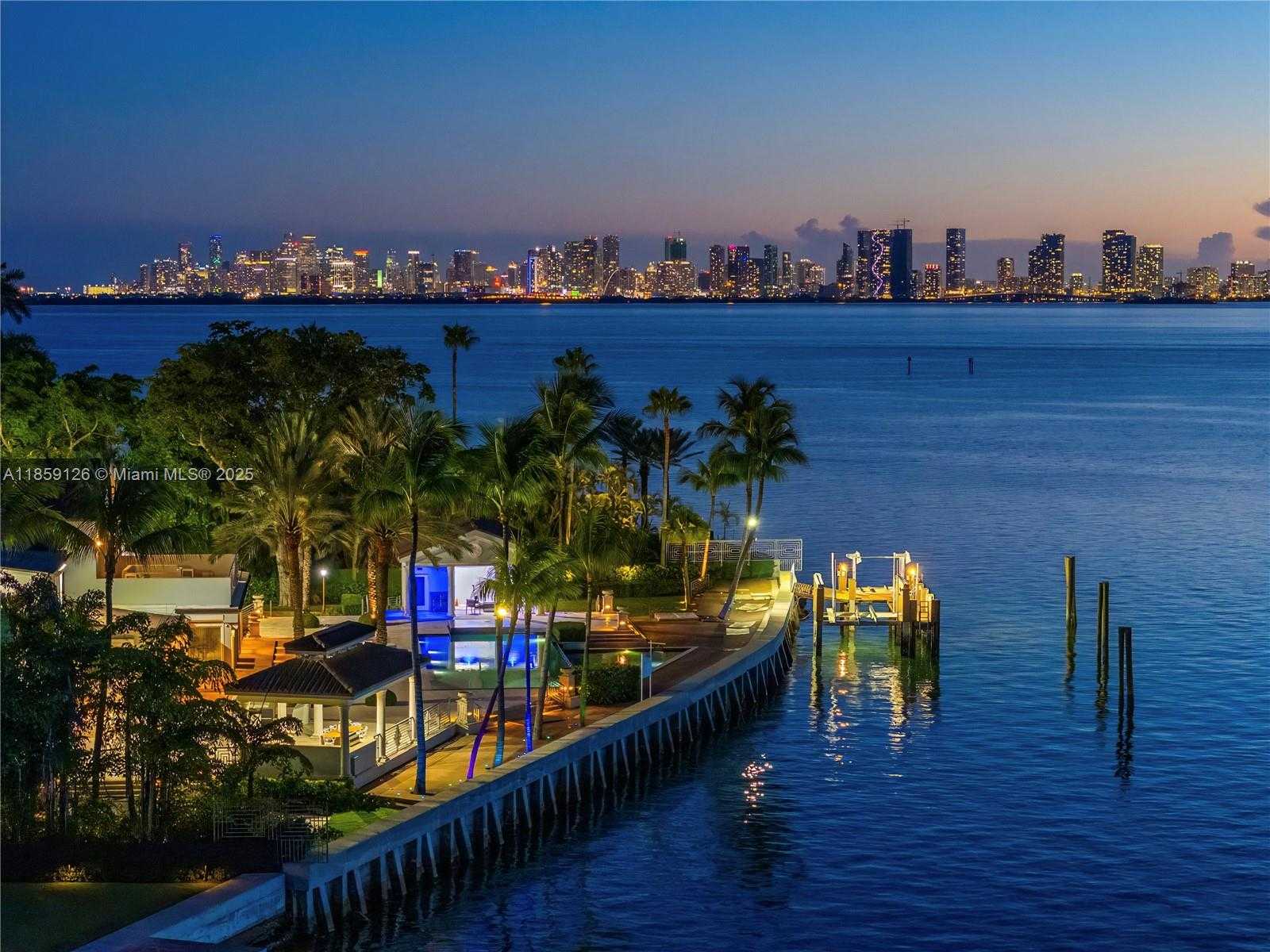Small Image of 5940 NORTH BAY RD, Miami Beach Number 56