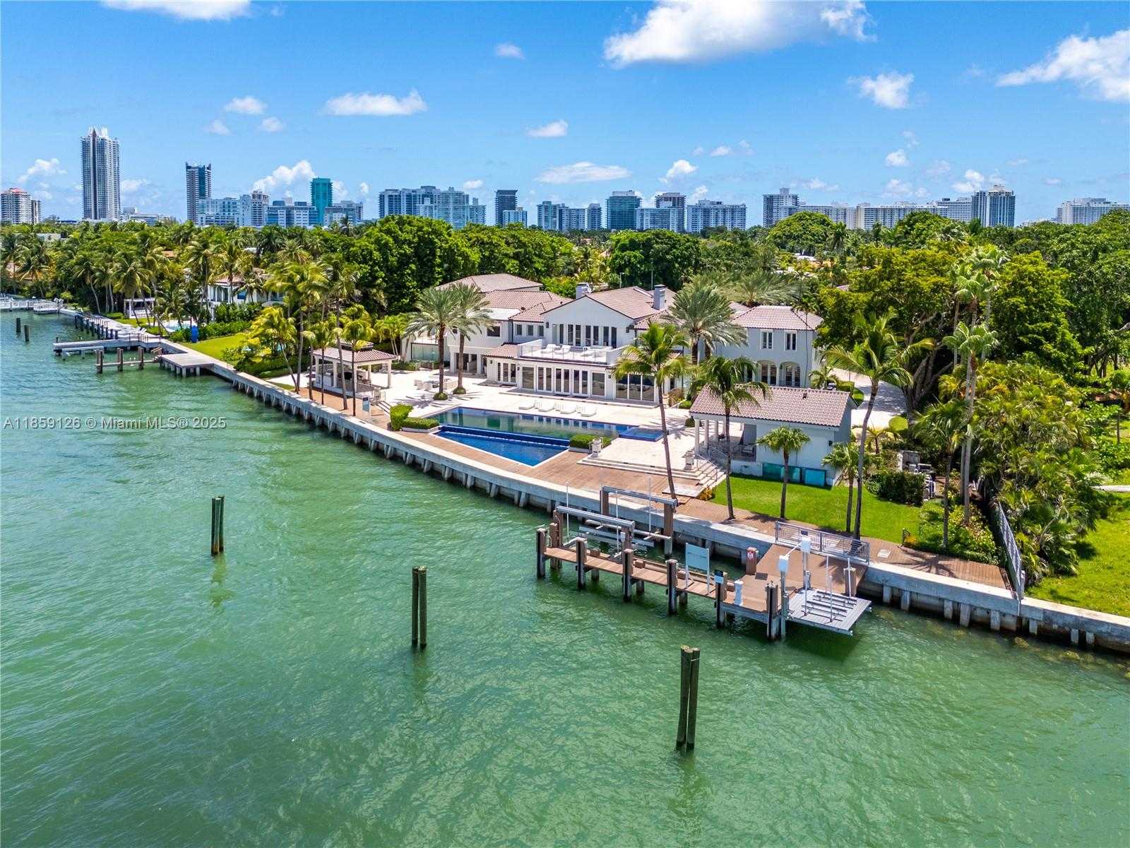 Small Image of 5940 NORTH BAY RD, Miami Beach Number 61