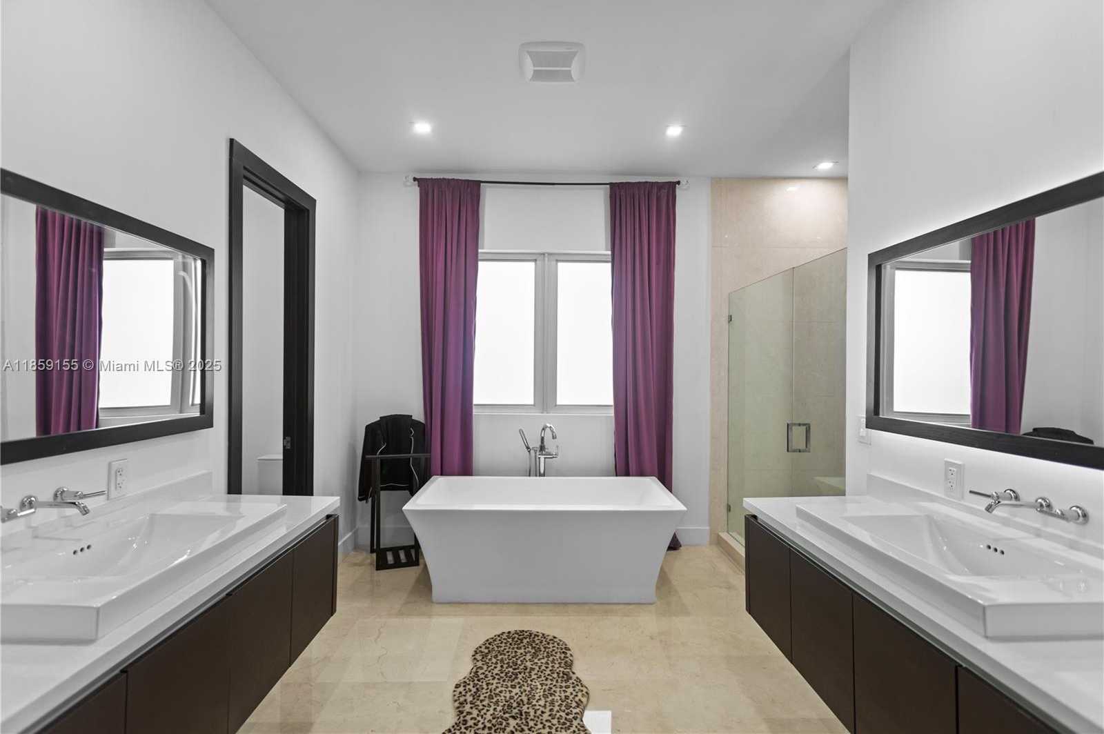 Small Image of 3420 NORTH WEST 84TH AVE, Doral Number 18