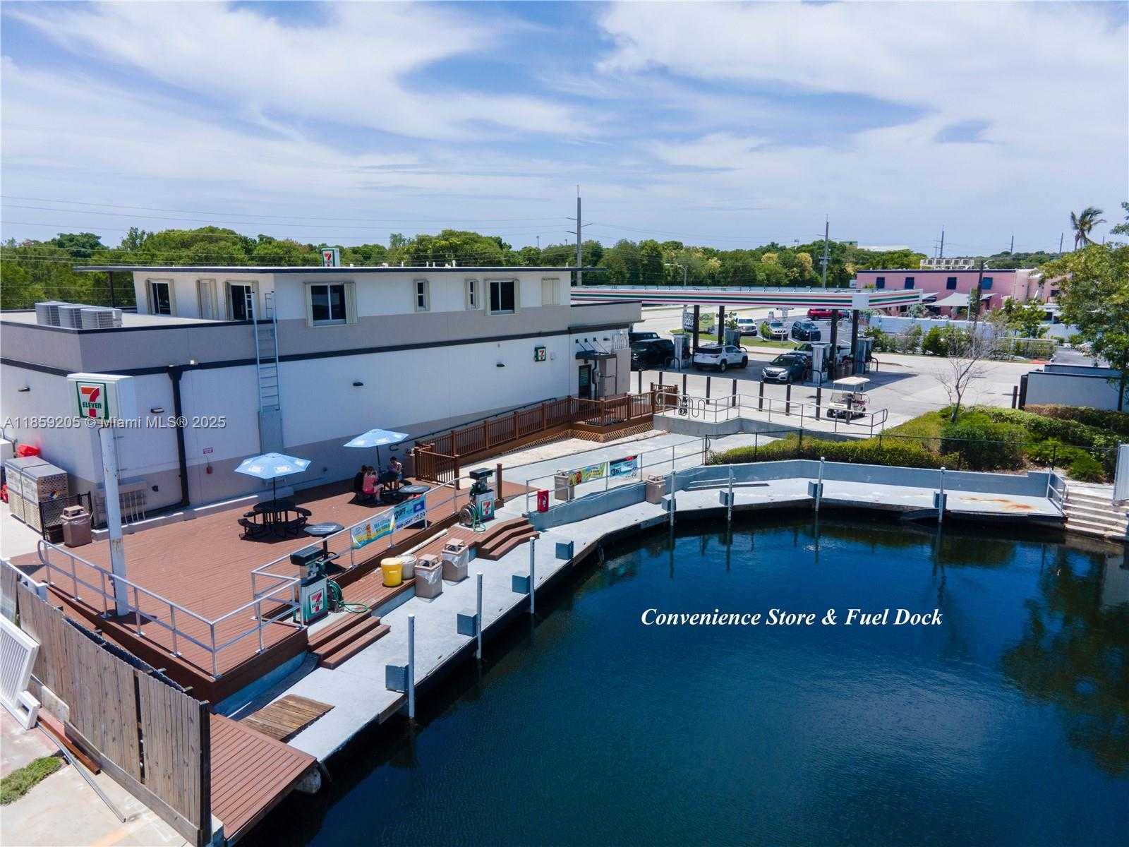 Small Image of 132 GARDENIA ST, Tavernier Number 23