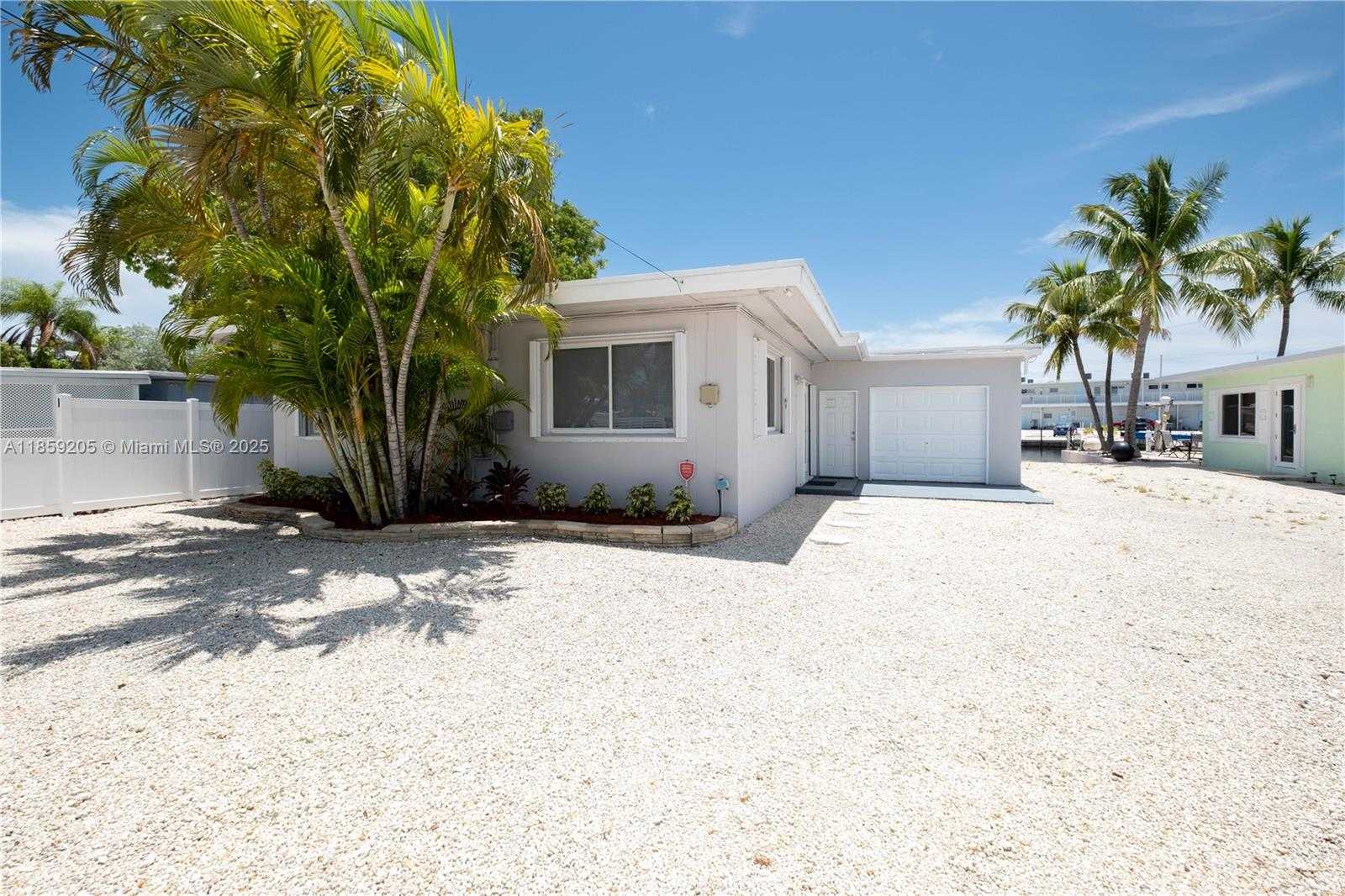 Small Image of 132 GARDENIA ST, Tavernier Number 3