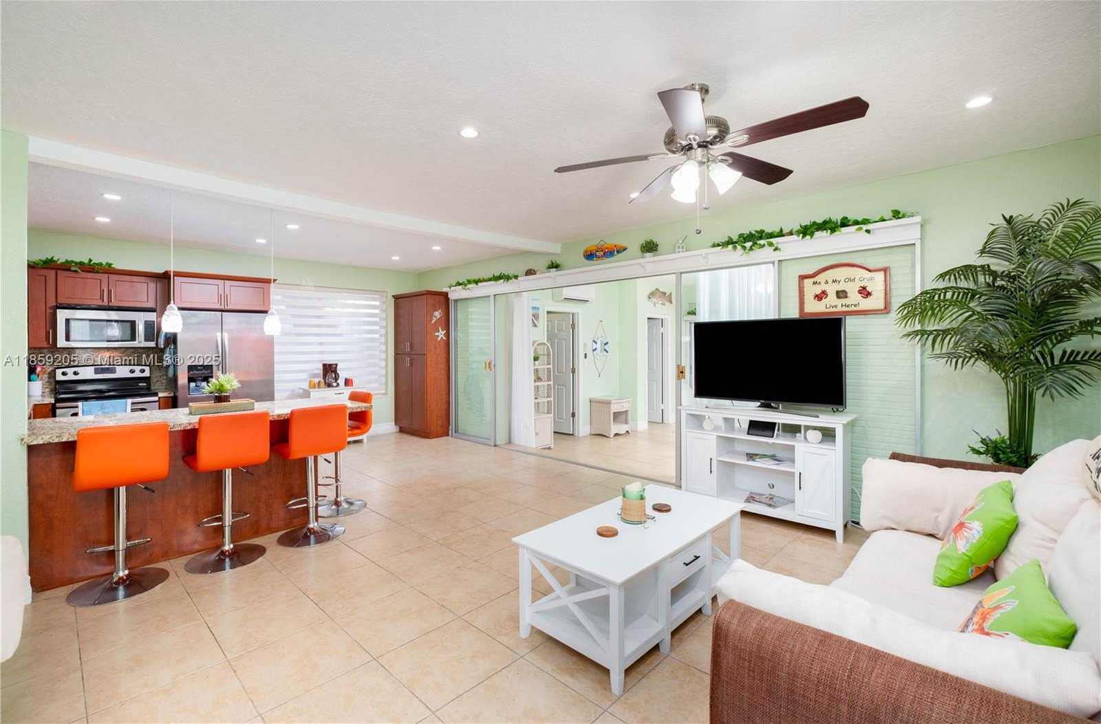 Small Image of 132 GARDENIA ST, Tavernier Number 4