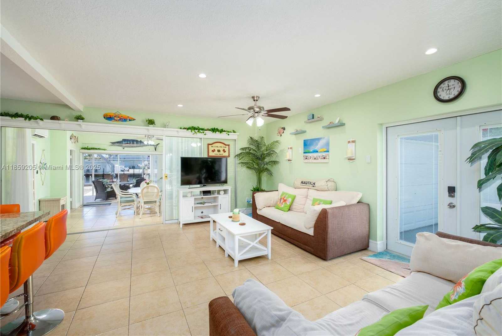 Small Image of 132 GARDENIA ST, Tavernier Number 9