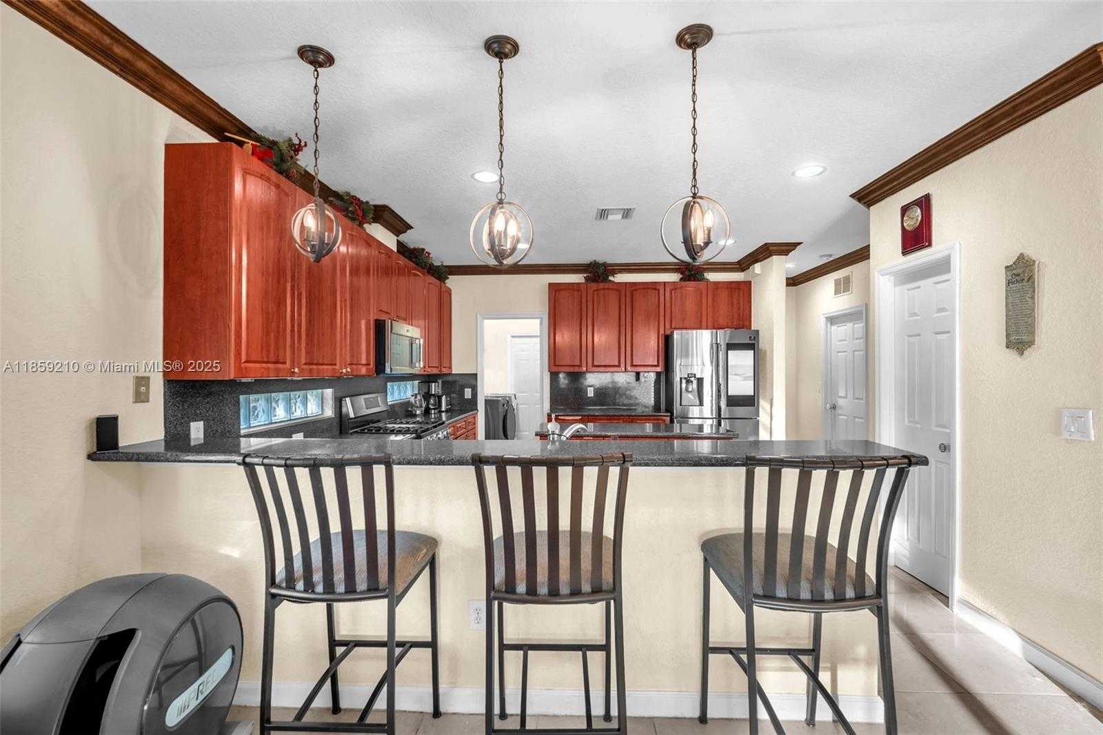 Small Image of 10563 GALLERIA ST, Wellington Number 20