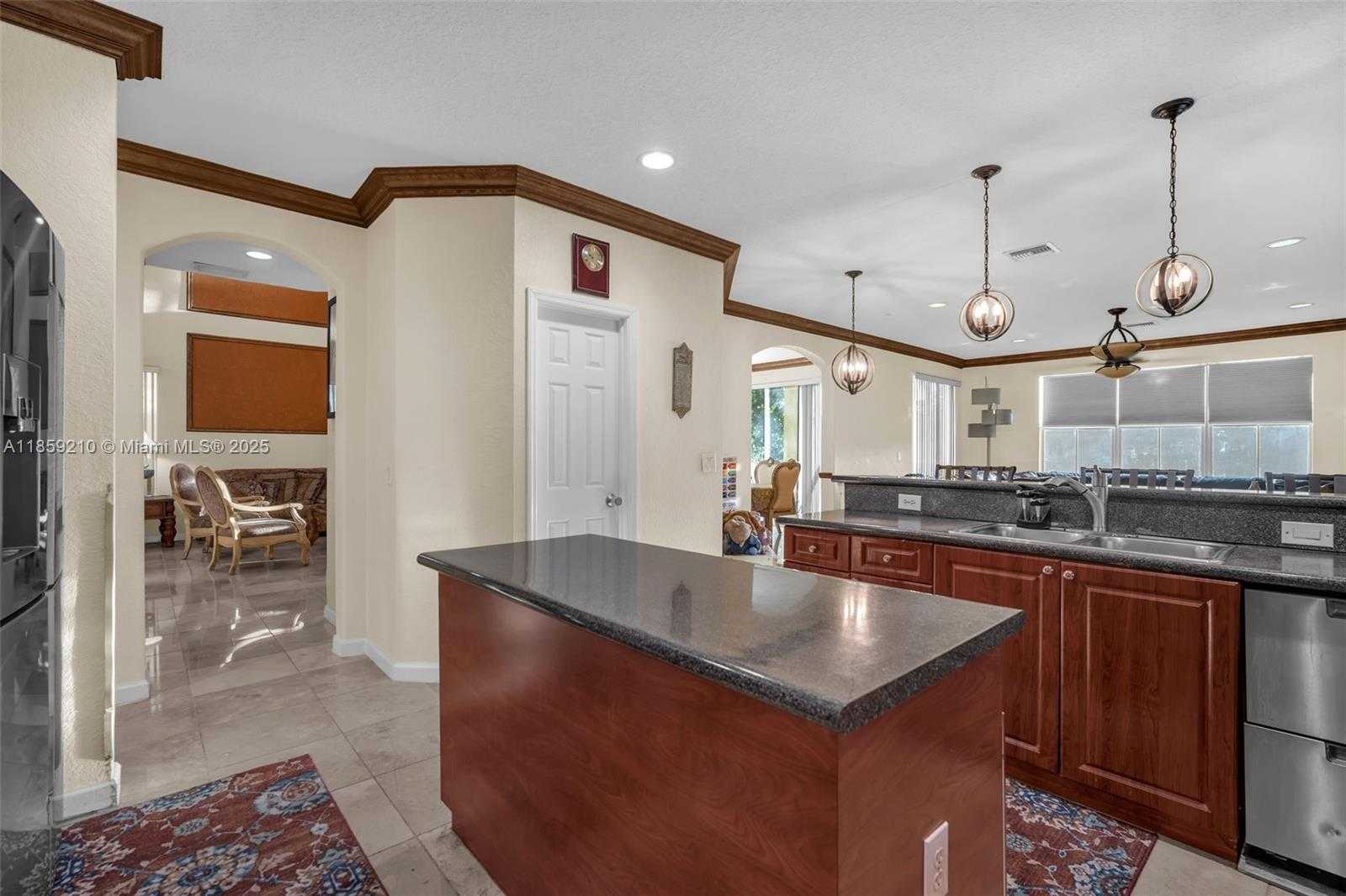 Small Image of 10563 GALLERIA ST, Wellington Number 21