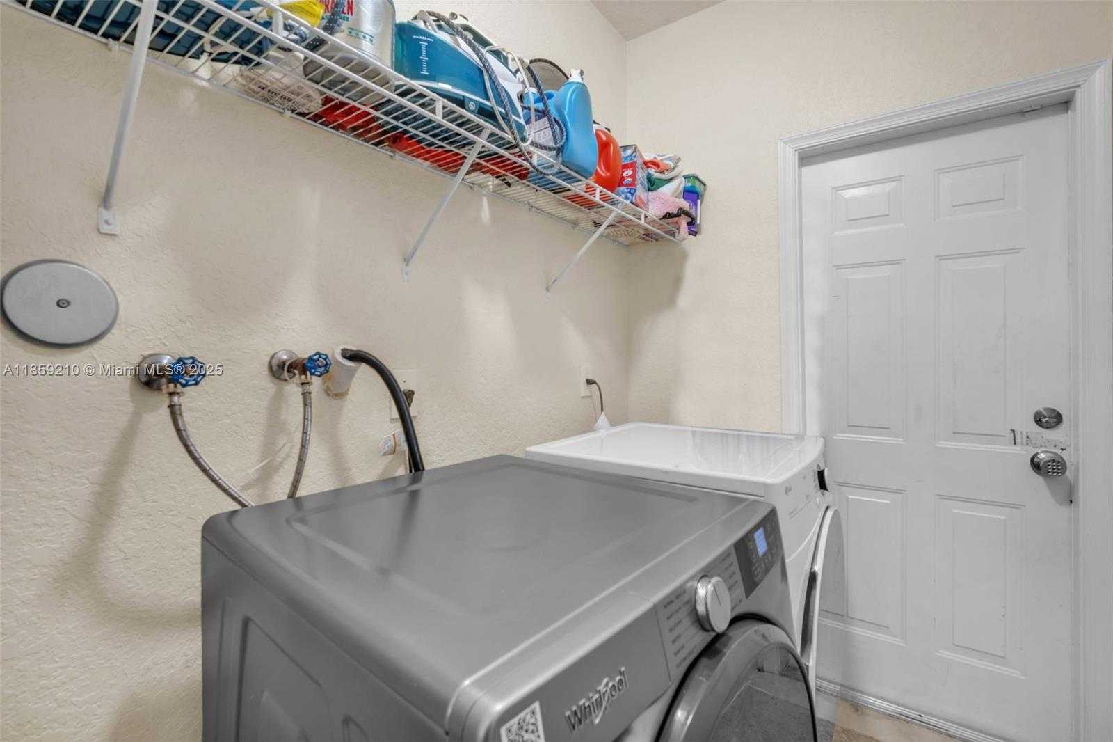 Small Image of 10563 GALLERIA ST, Wellington Number 26