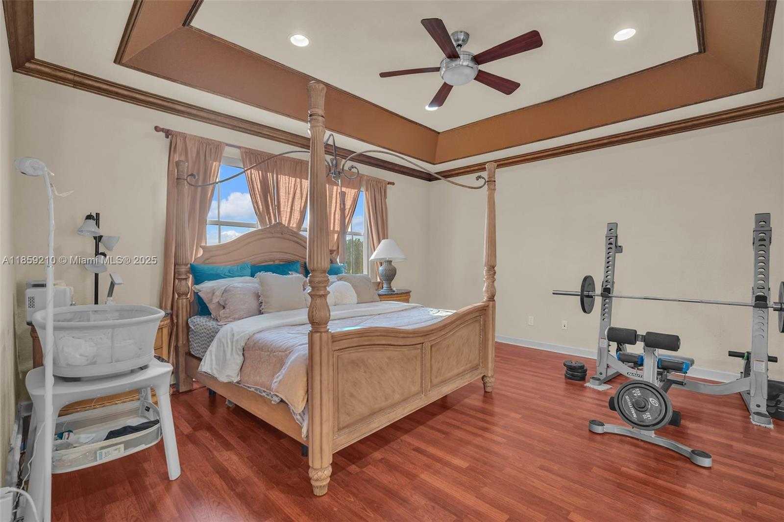 Small Image of 10563 GALLERIA ST, Wellington Number 35