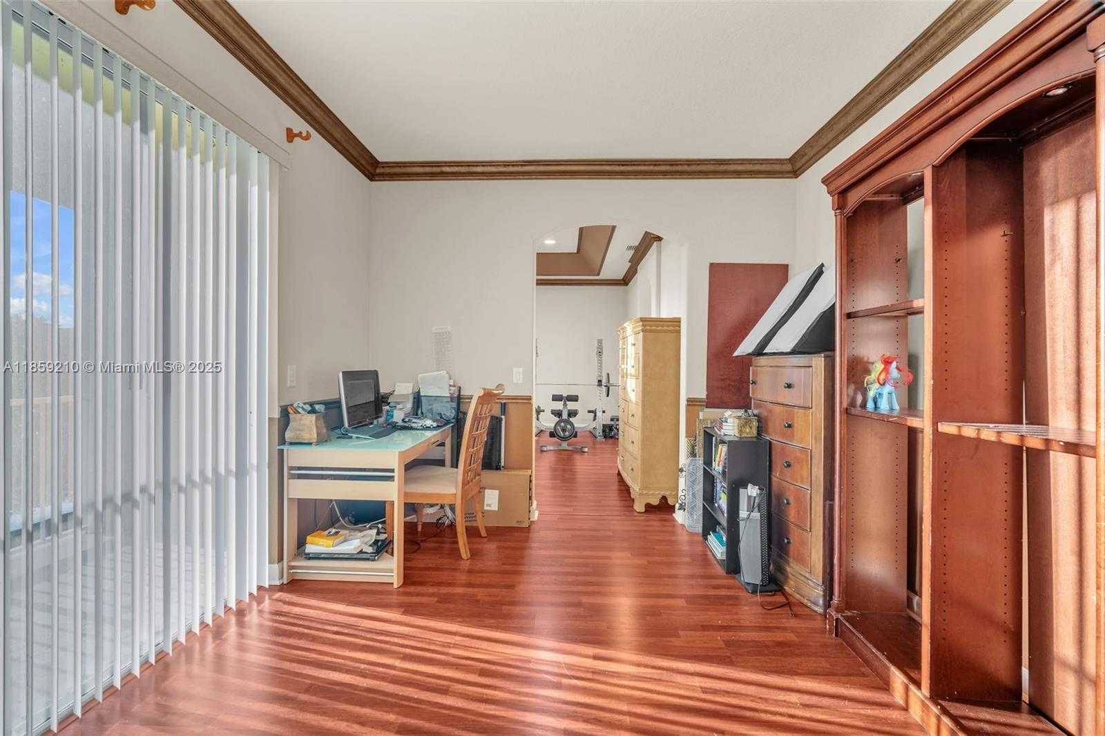 Small Image of 10563 GALLERIA ST, Wellington Number 37