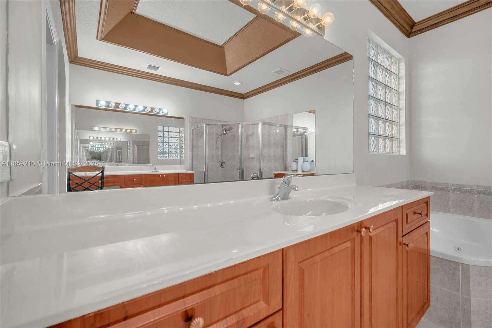 Small Image of 10563 GALLERIA ST, Wellington Number 39