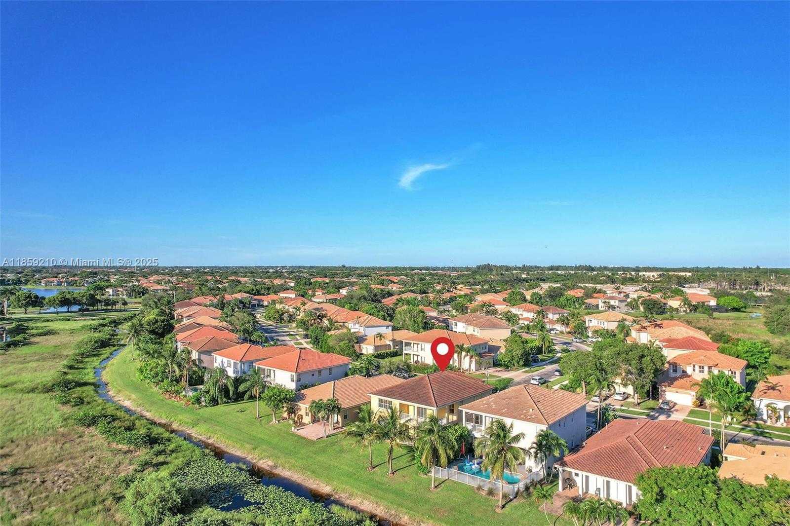 Small Image of 10563 GALLERIA ST, Wellington Number 48