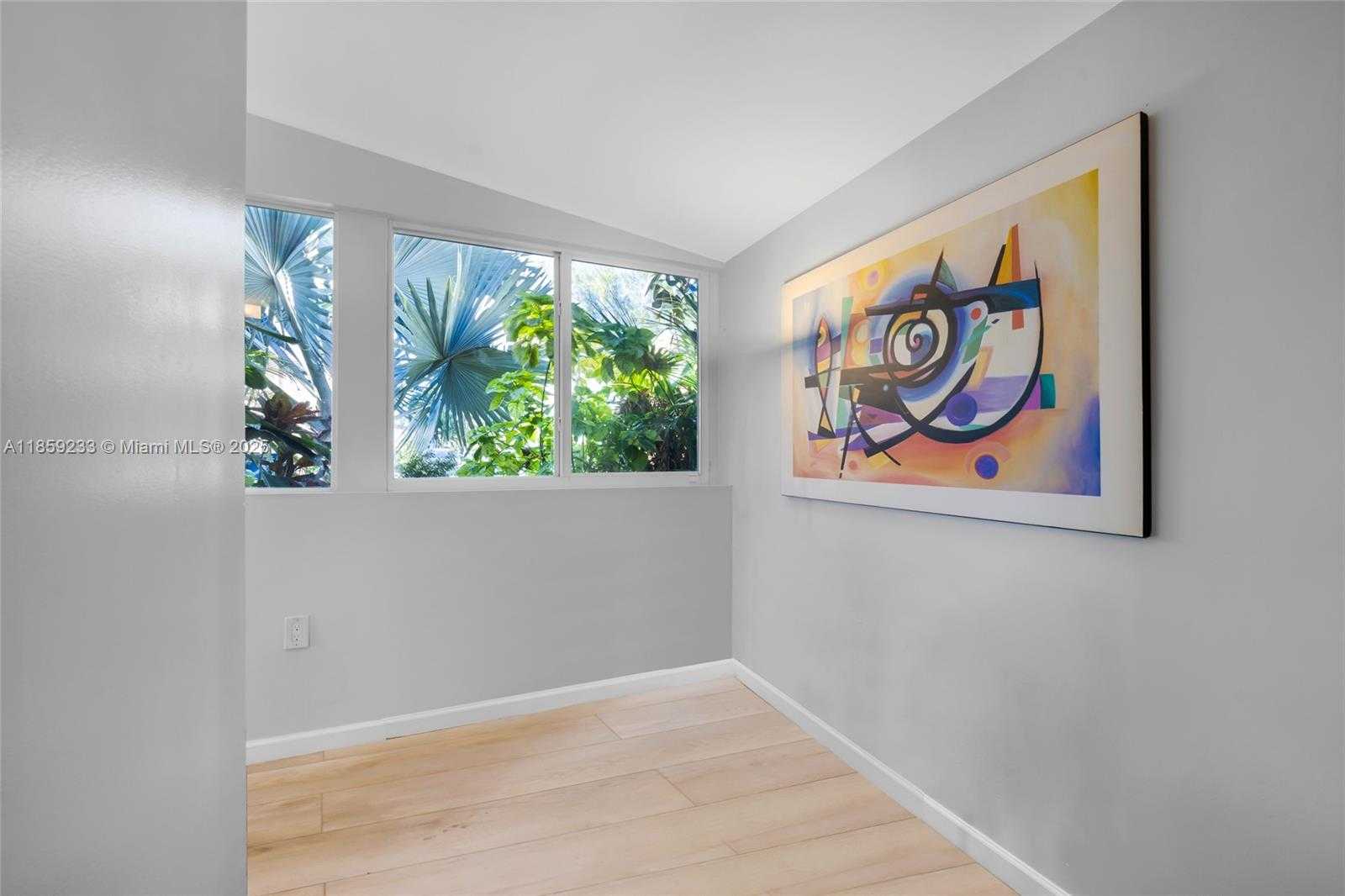 Small Image of 12125 NORTH EAST 5TH AVE, North Miami Number 12